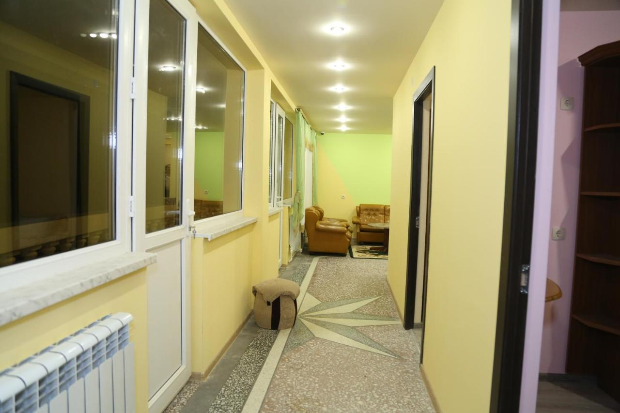 Arsego Hostel Vanadzor Exteriér fotografie